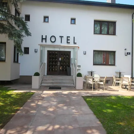 Hotel Altmann-2